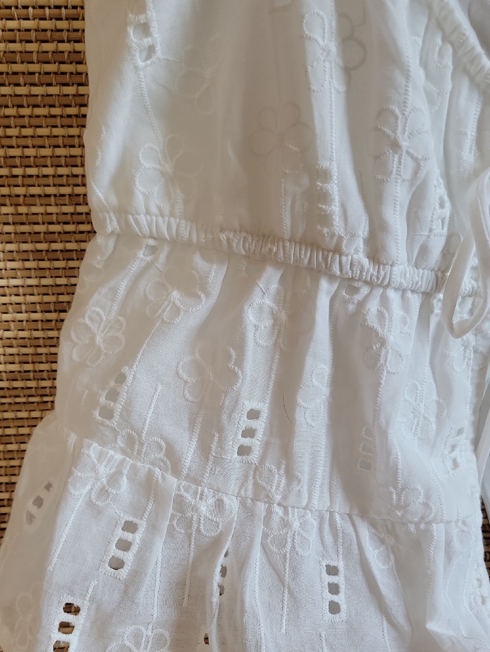 Kirious White Eyelet Tie-Front Cami Top - Picture 4 of 8